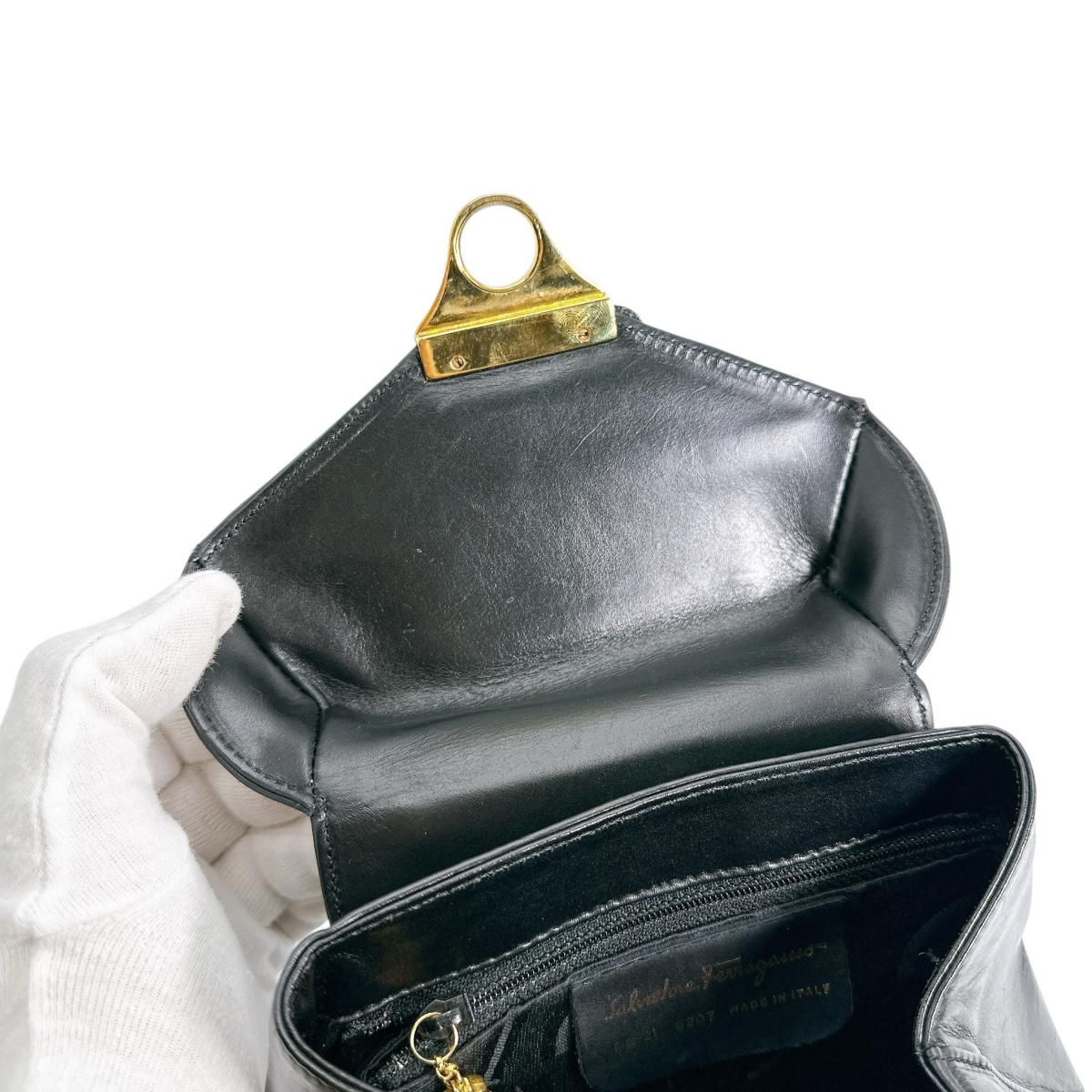 サルヴァトーレフェラガモ DQ-21 5207 リュックサック 金金具
