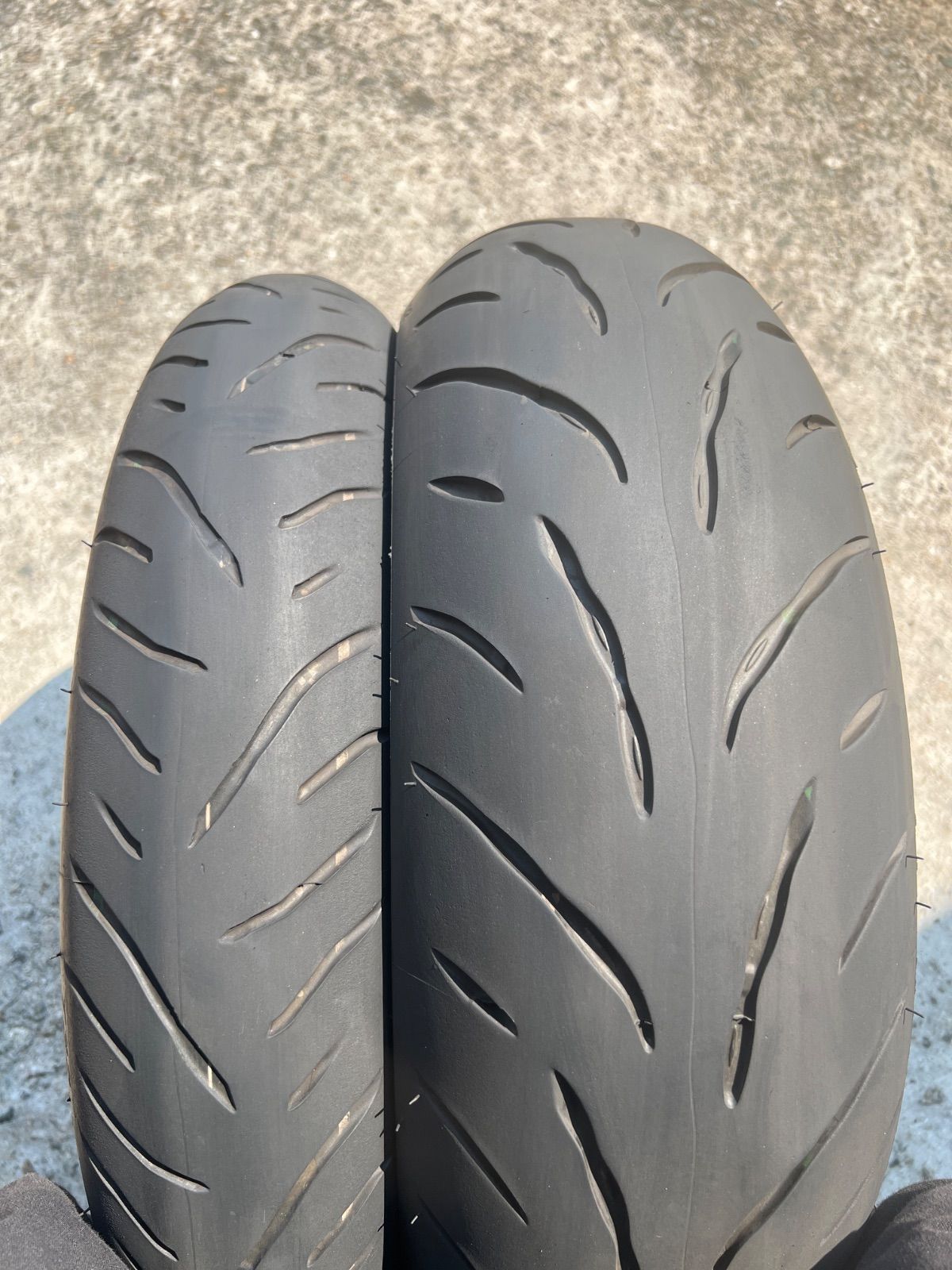 ブリヂストン　T32　前後セット ブリヂストン T32 前後セット 120/70ZR17 180/55ZR17 255 - メルカリ