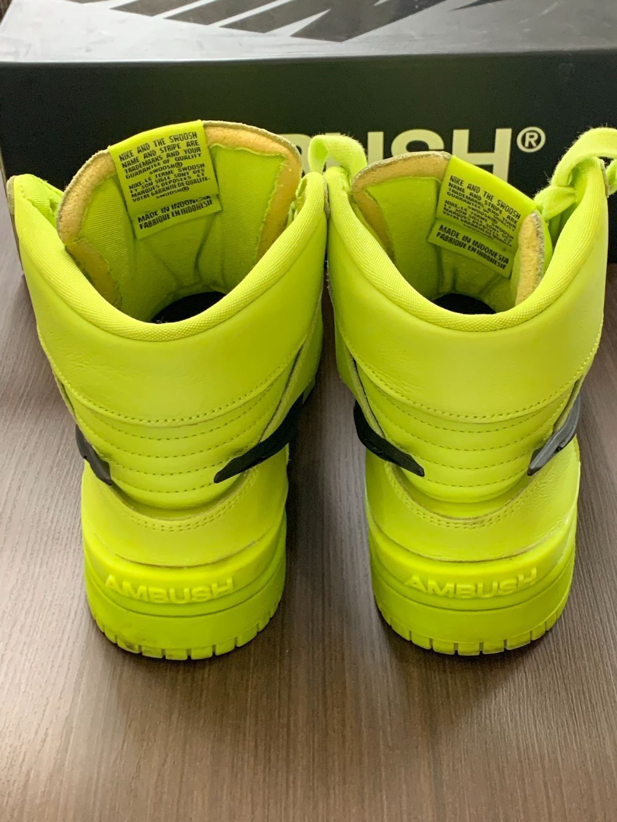 新品未使用ナイキ AMBUSH x Nike Dunk "Flash Lime" スニーカー CU7544-300