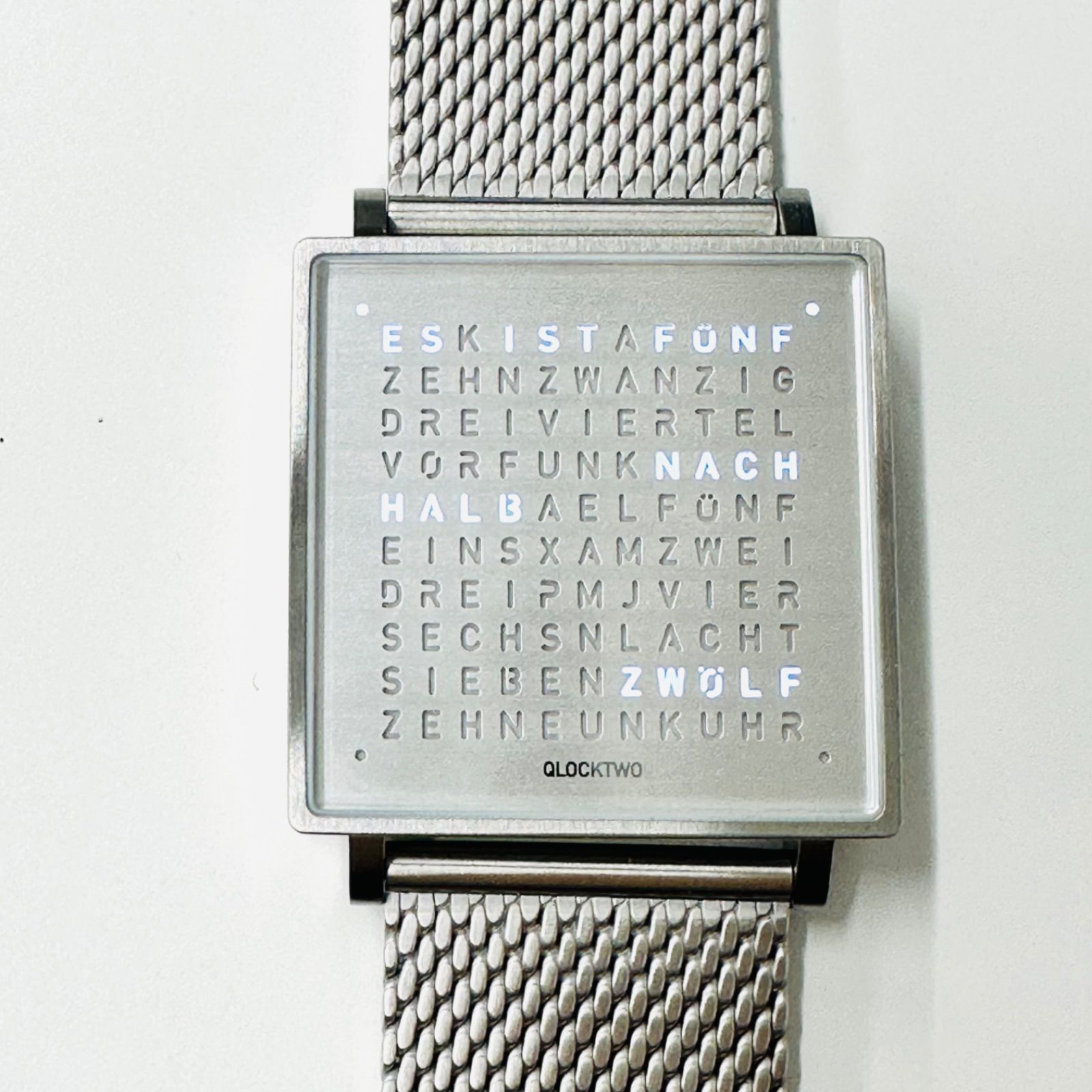 QLOCKTWO W39 クロックツー デジタル腕時計 ドイツ 中古品 QLOCKTWO WATCH ドイツ語 クロックツー ウォッチ - メルカリ