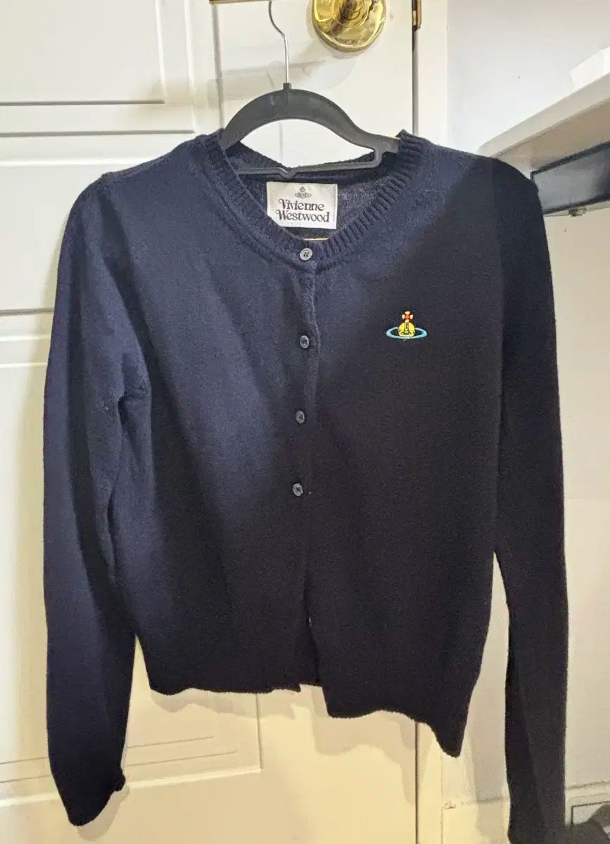 Vivienne Westwood ヴィヴィアン ウエストウッド カーディガン 販売しています