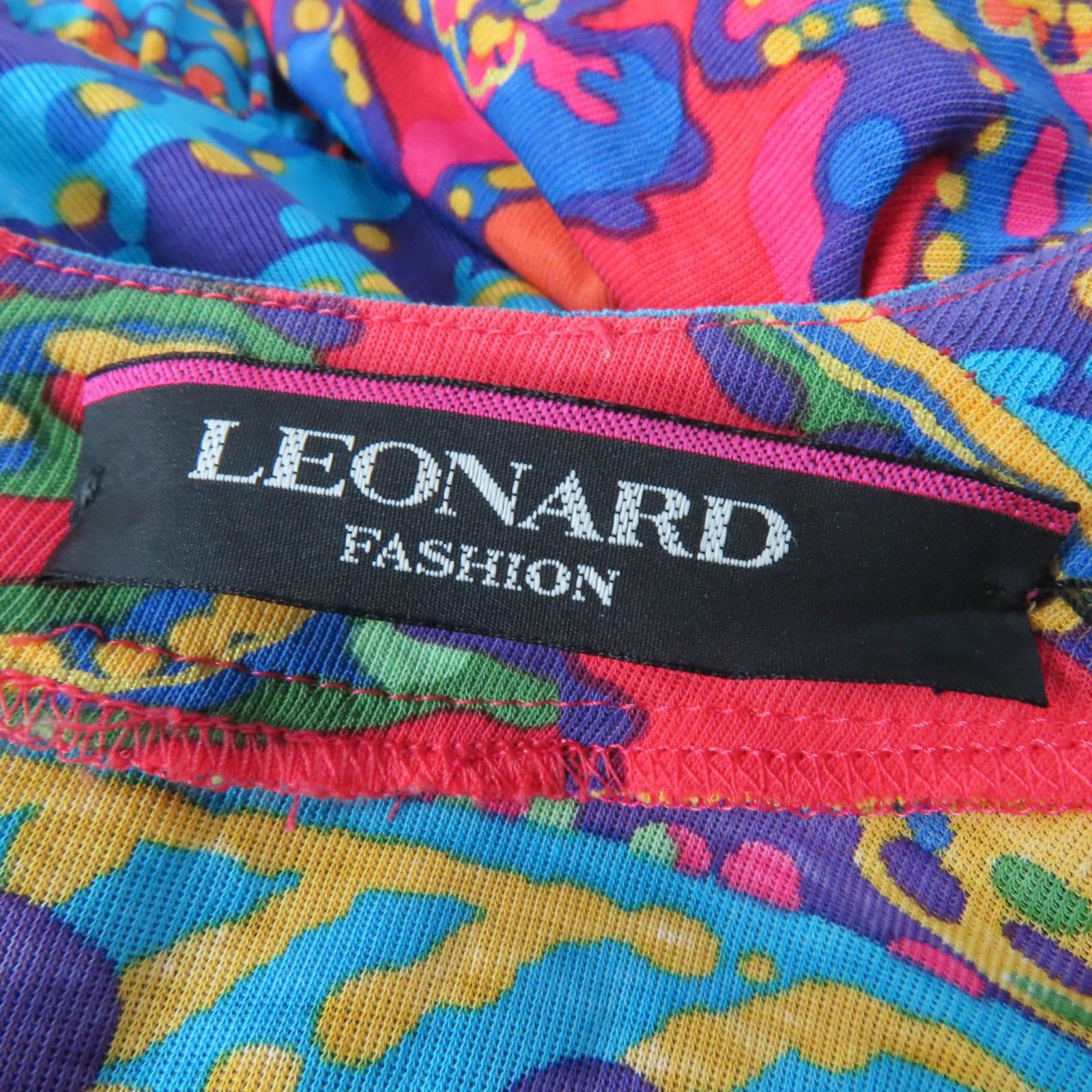 美品☆LEONARD FASHION レオナール ファッション コットン100％ 総柄