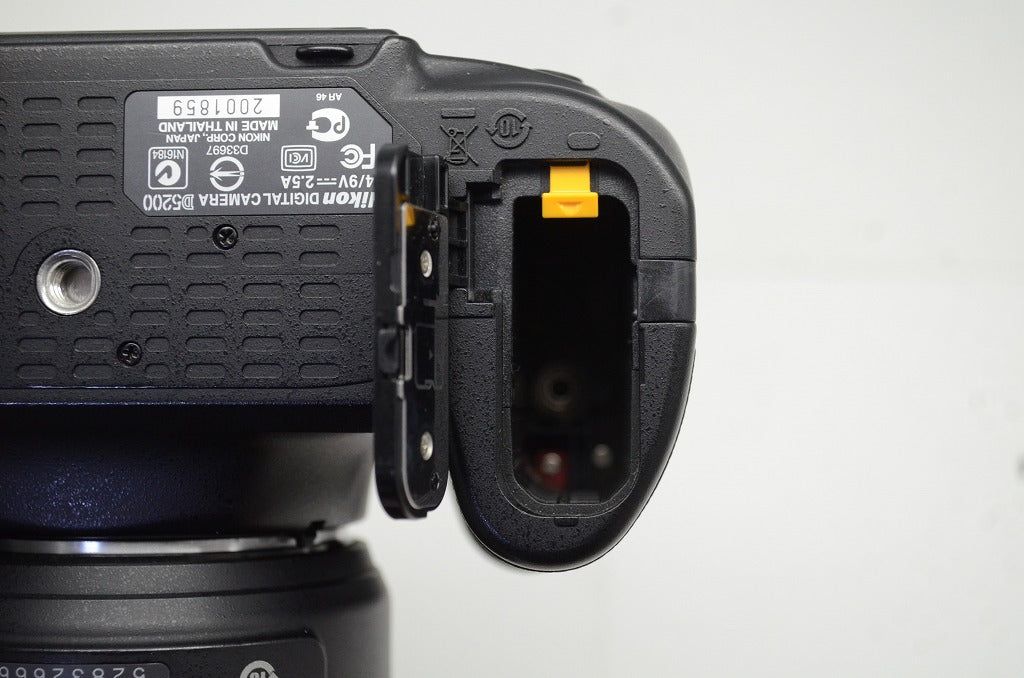 Nikon デジタル一眼レフカメラ D5200 18-55mm F3.5-5.6G/55-300mm F4.5-