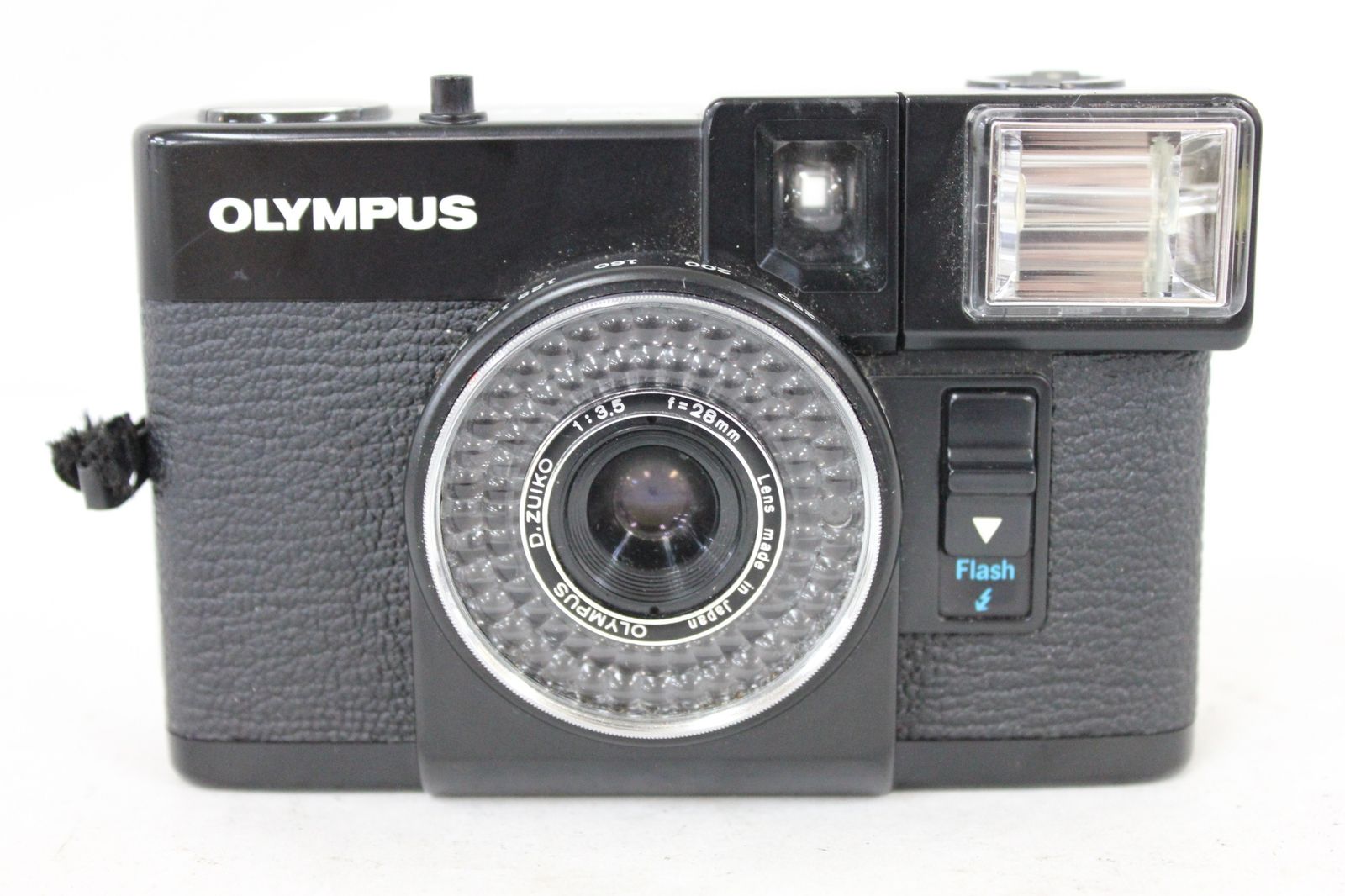 28mm F3.5