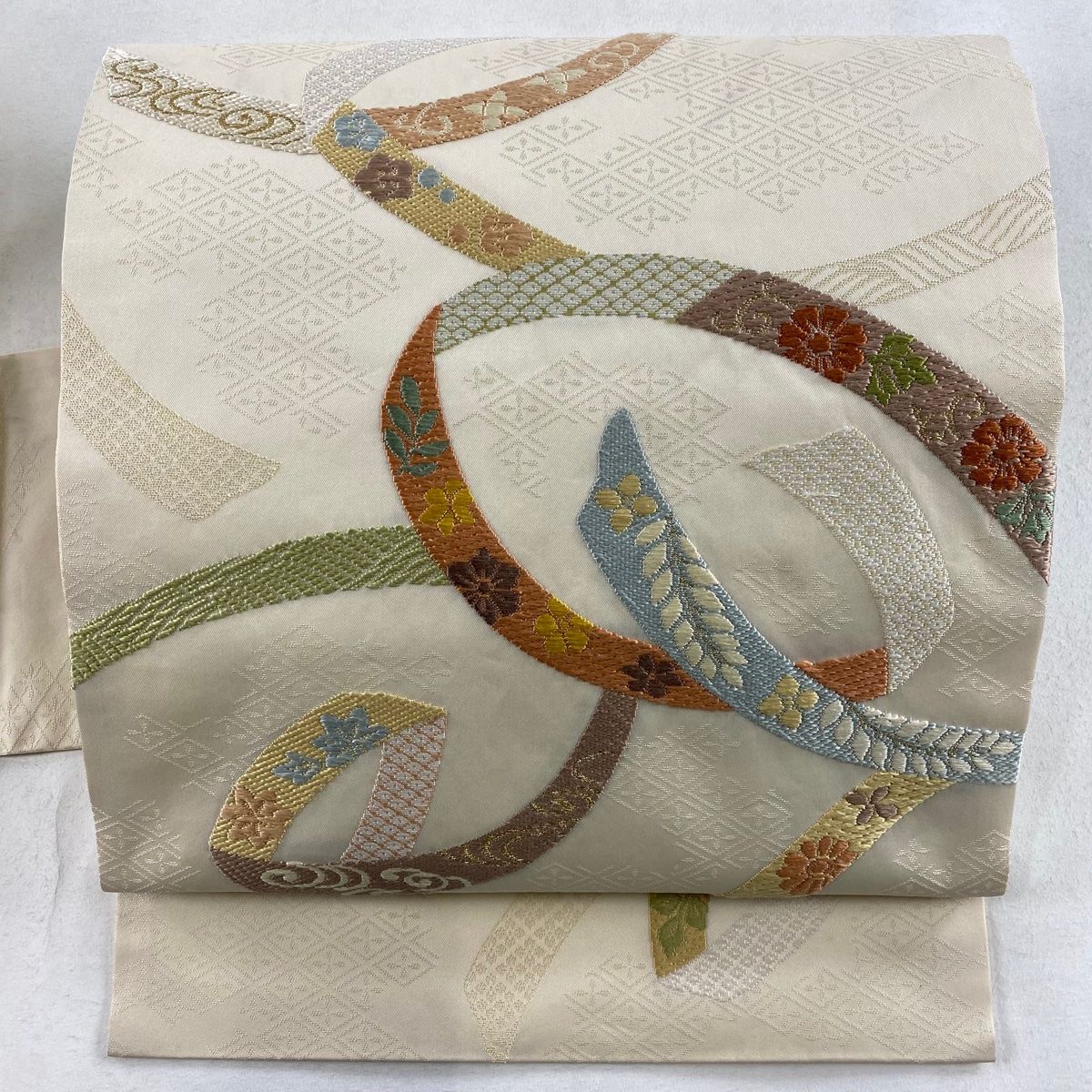 名古屋帯 名品 葛帯 草花 刺繍 クリーム 正絹