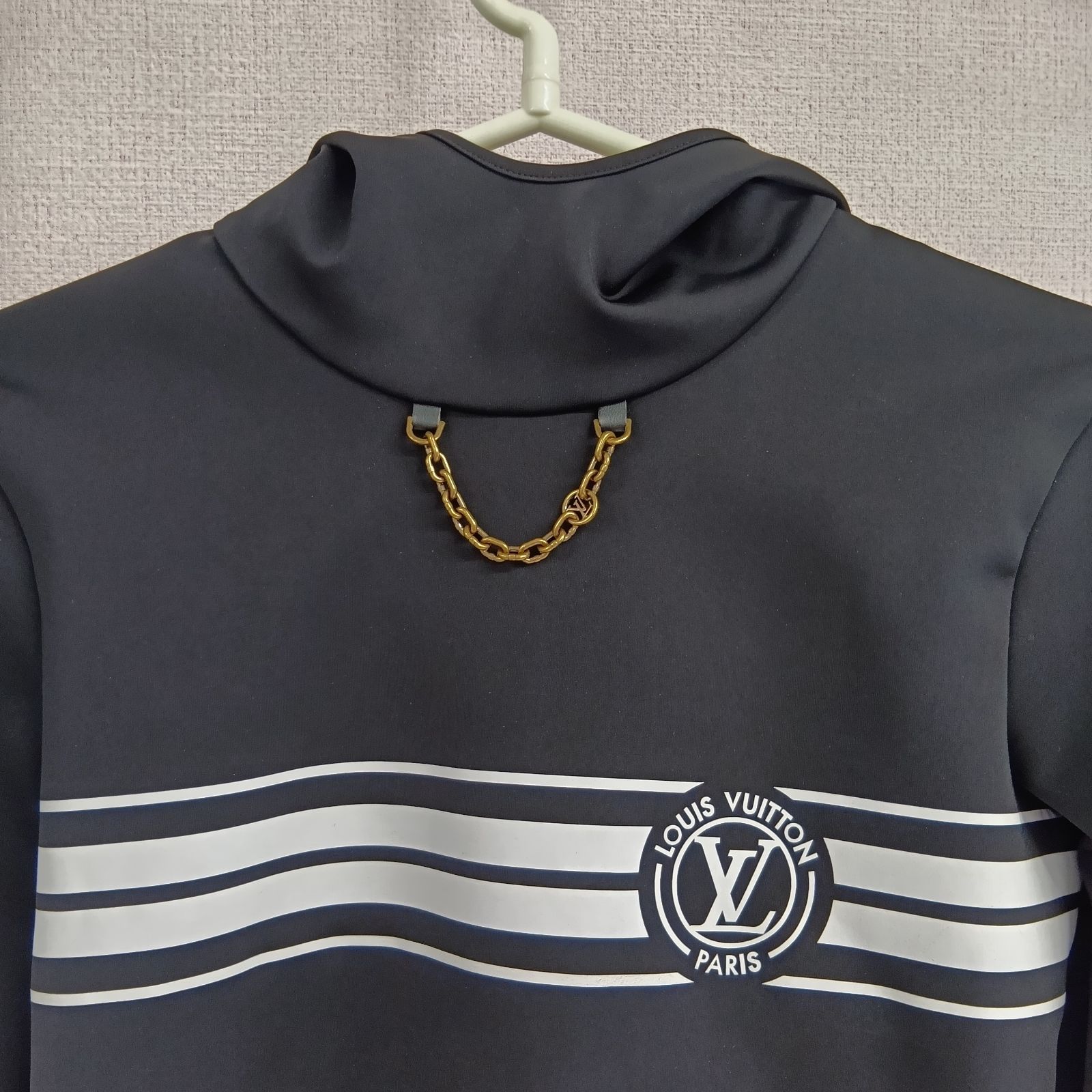 LOUIS VUITTON]ルイヴィトン パーカー 長袖 XS ナイロン