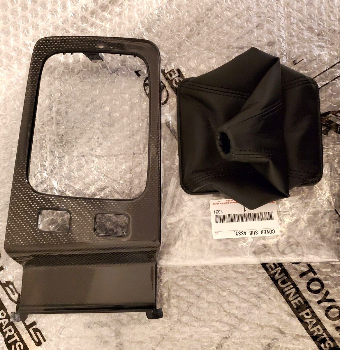 新品未使用 トヨタ 純正 センター シフト カーボン パネル ブーツ