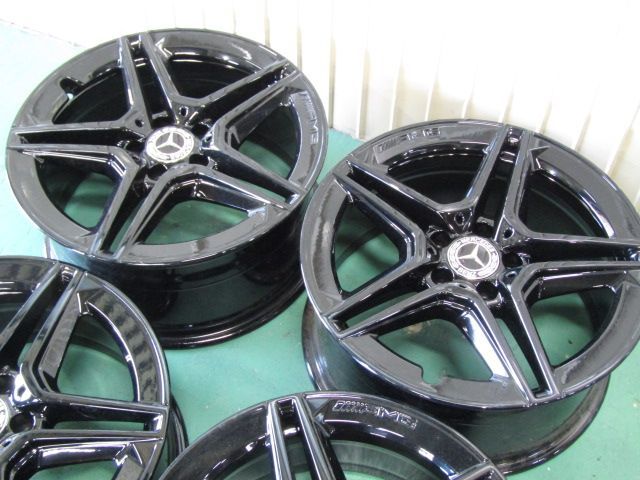 お洒落な冬 メルセデスベンツ W205 Cクラス後期純正 AMG5スポーク