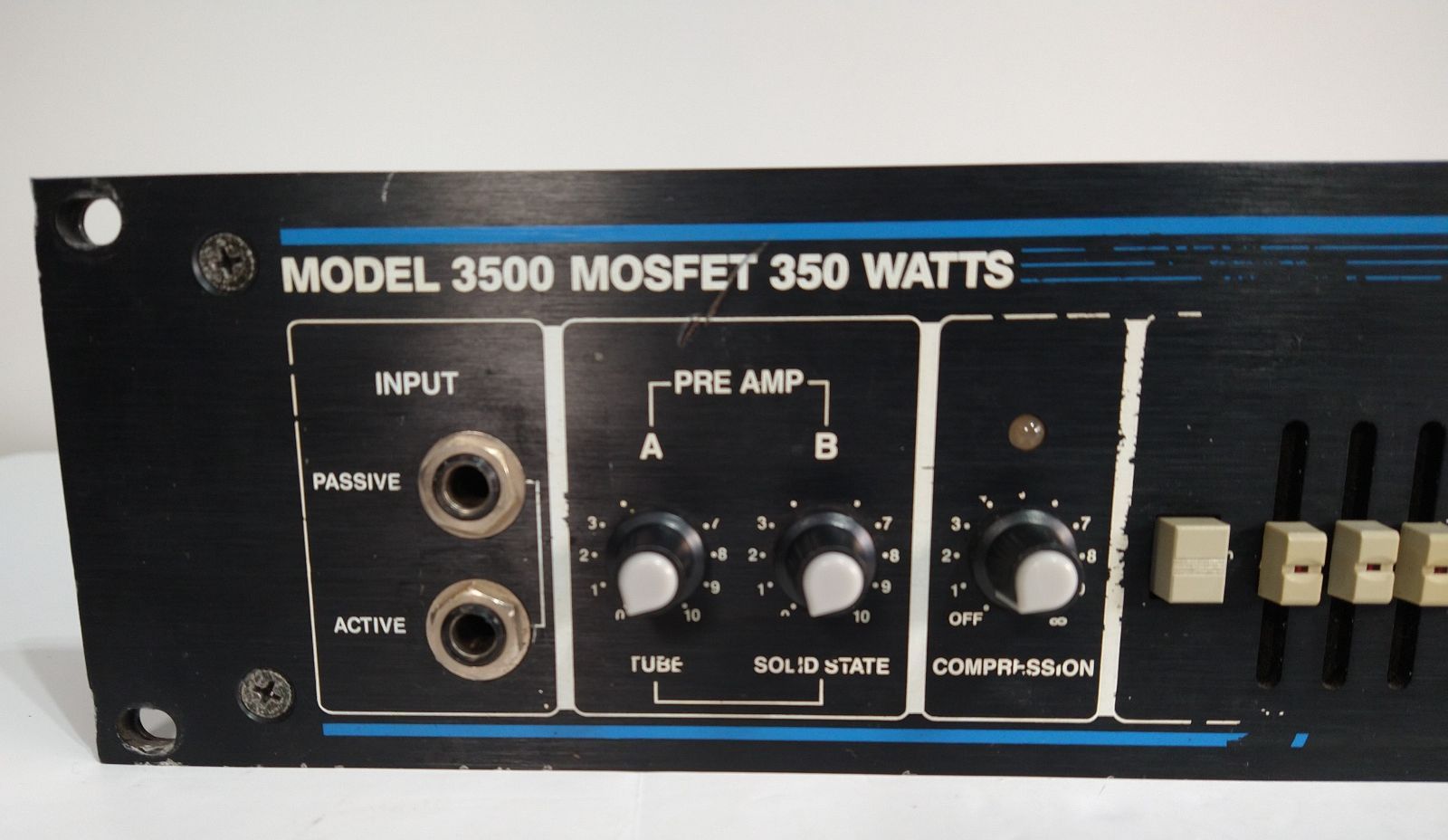 ベースアンプmodel3500