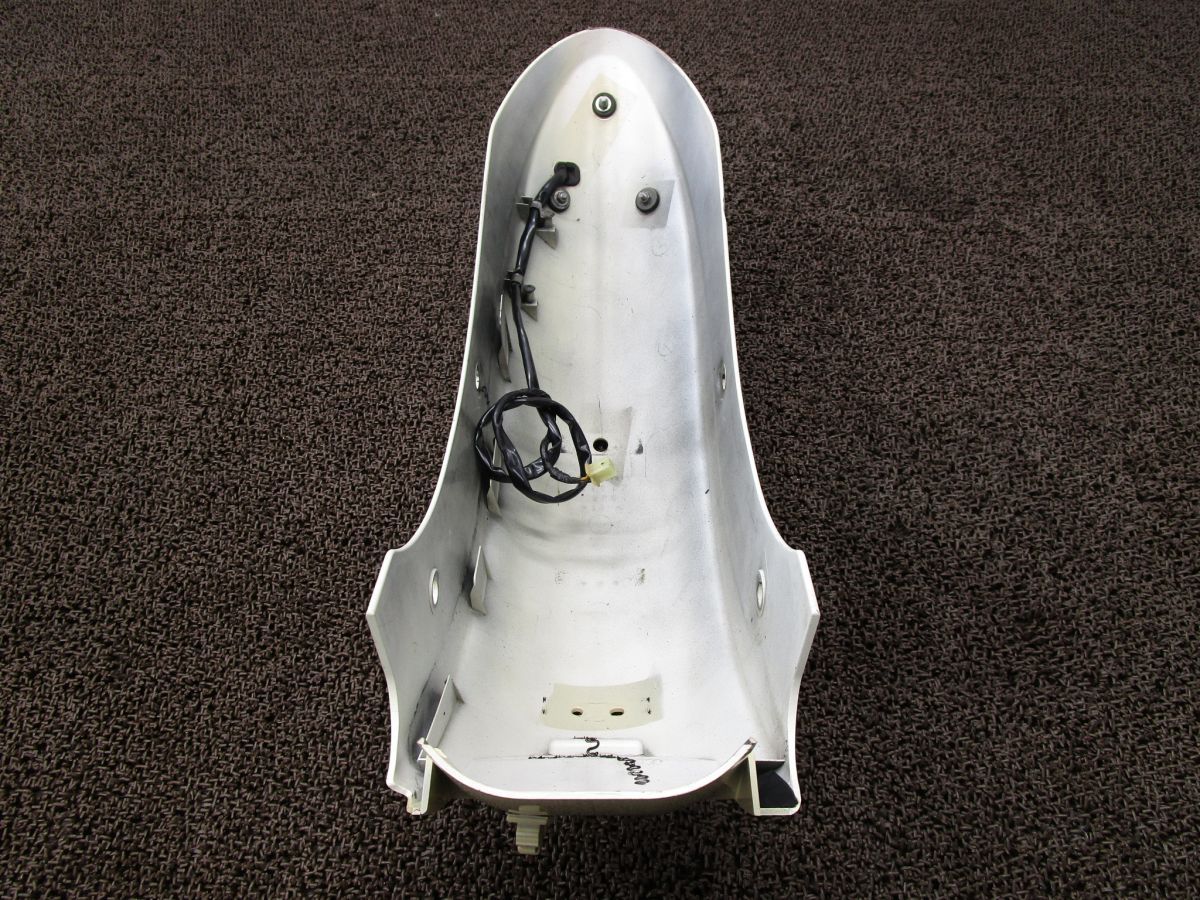 テールランプ A7240