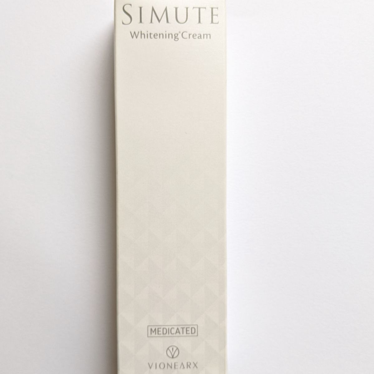 simute 薬用ホワイトクリーム 30g  シルクリスタファンデーション25g