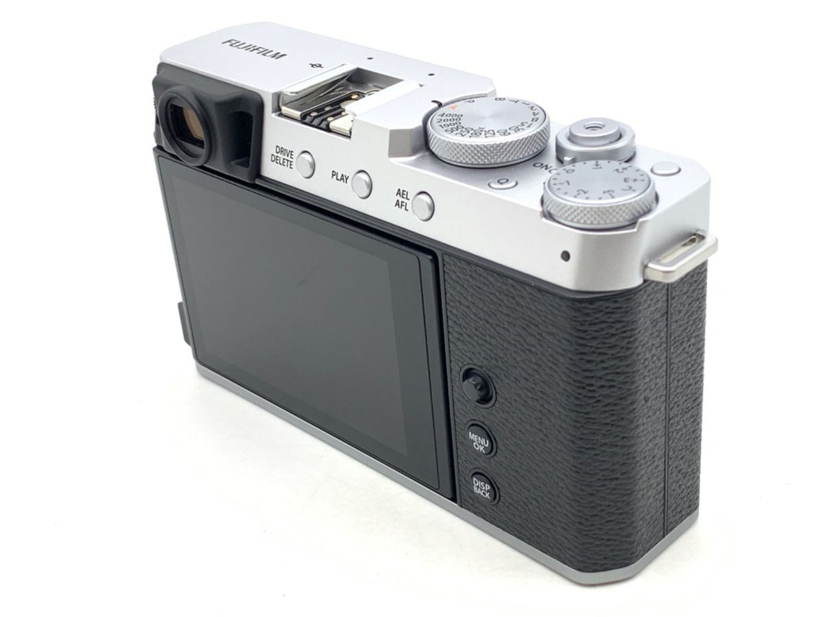 中古】 《良品》 FUJIFILM X-E4 ボディ シルバー <br>[ デジタル