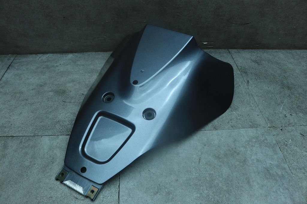 スズキ　GSX1300R HAYABUSA(GW71A)　純正 アンダーカウル　94661-24F0　新車外し　割れ無し