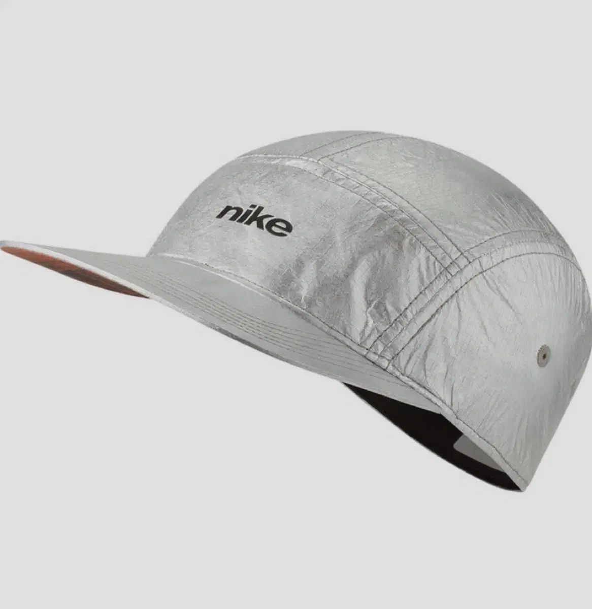 NIKE(ナイキ) マーズ・レンディング aw84 シルバー キャンプキャップ NIKE(ナイキ) マーズ・レンディング aw84 シルバー キャンプ