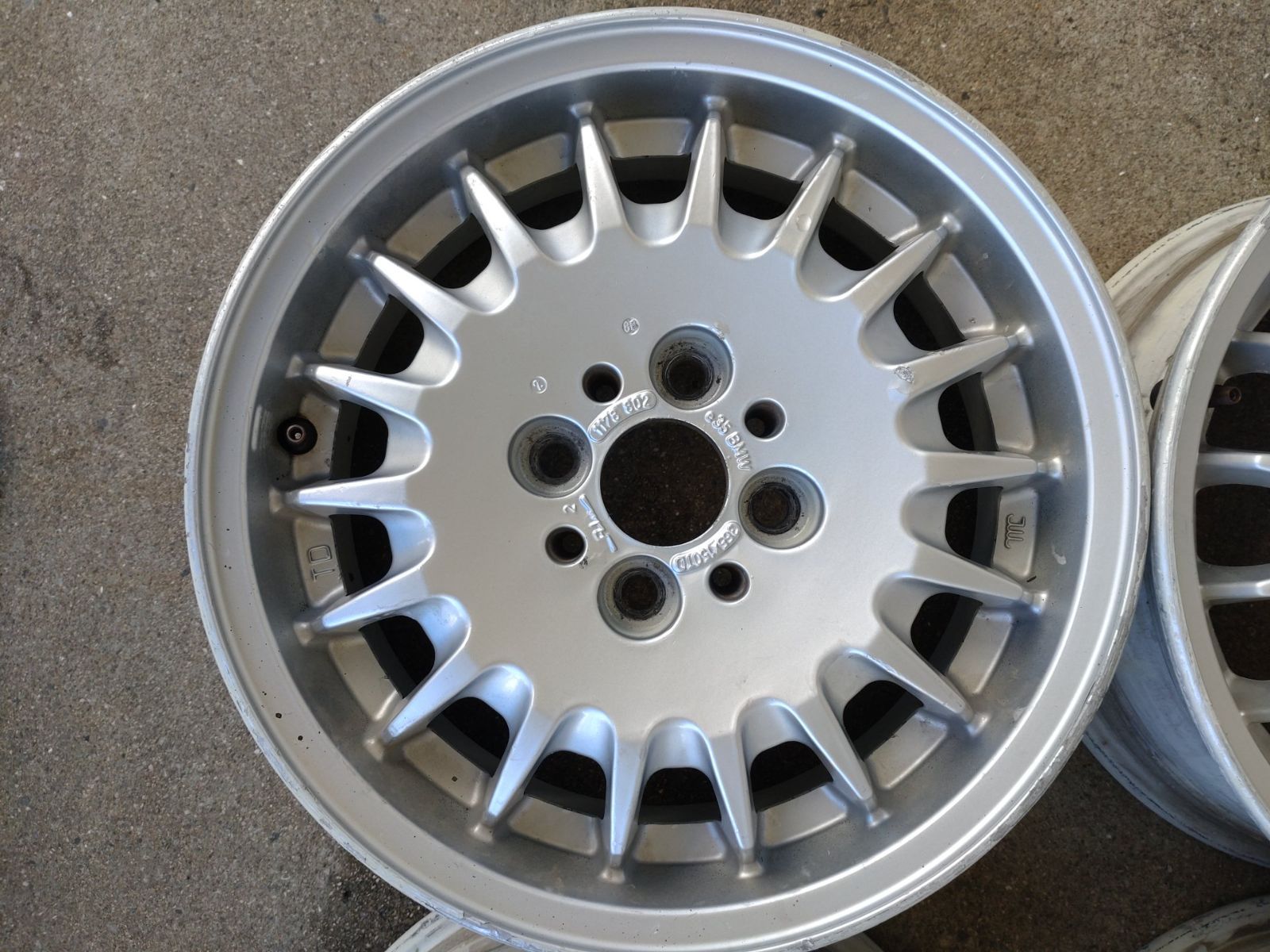 ♪ 旧車 BMW E35 純正 アルミホイール 100-4H 14インチ 6J 33 4本セット