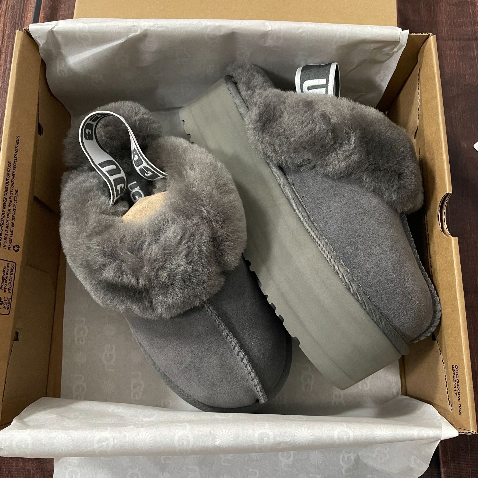 新品未使用 UGG アグ サンダル レディース ファンケット Funkette 厚底