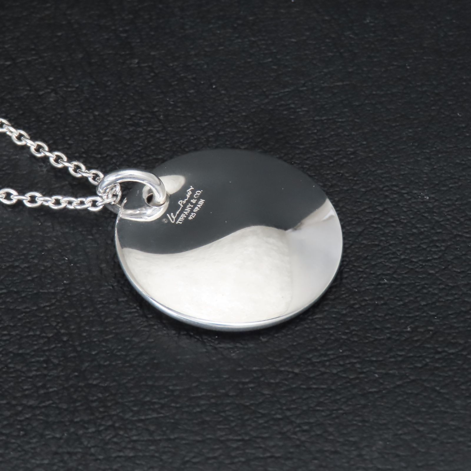 ✨新品未使用／ Tiffany & Co. ／シルバー レザー ケース／円形✨ 9304901-01.jpg