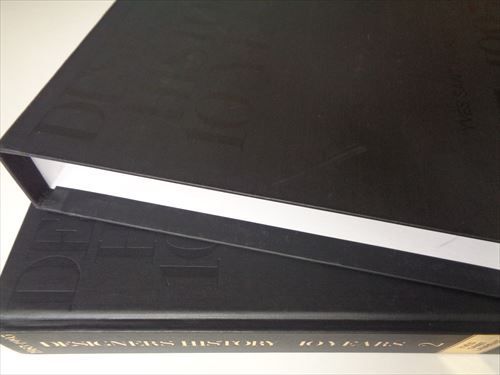 イヴ・サンローラン Designers history 1985-1995 イヴ・サンローラン Designers history 1985-1995 - メルカリ