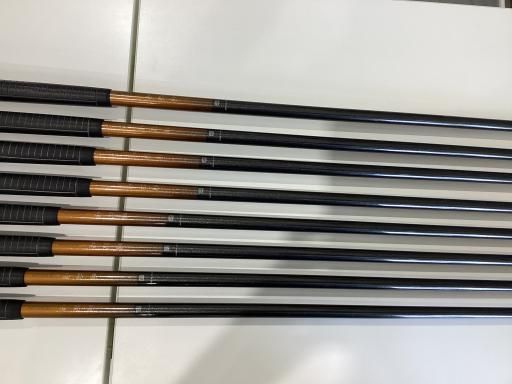 PRGR DATA 833 Lフレックス 8本セット PRGR DATA 833 Lフレックス 8本