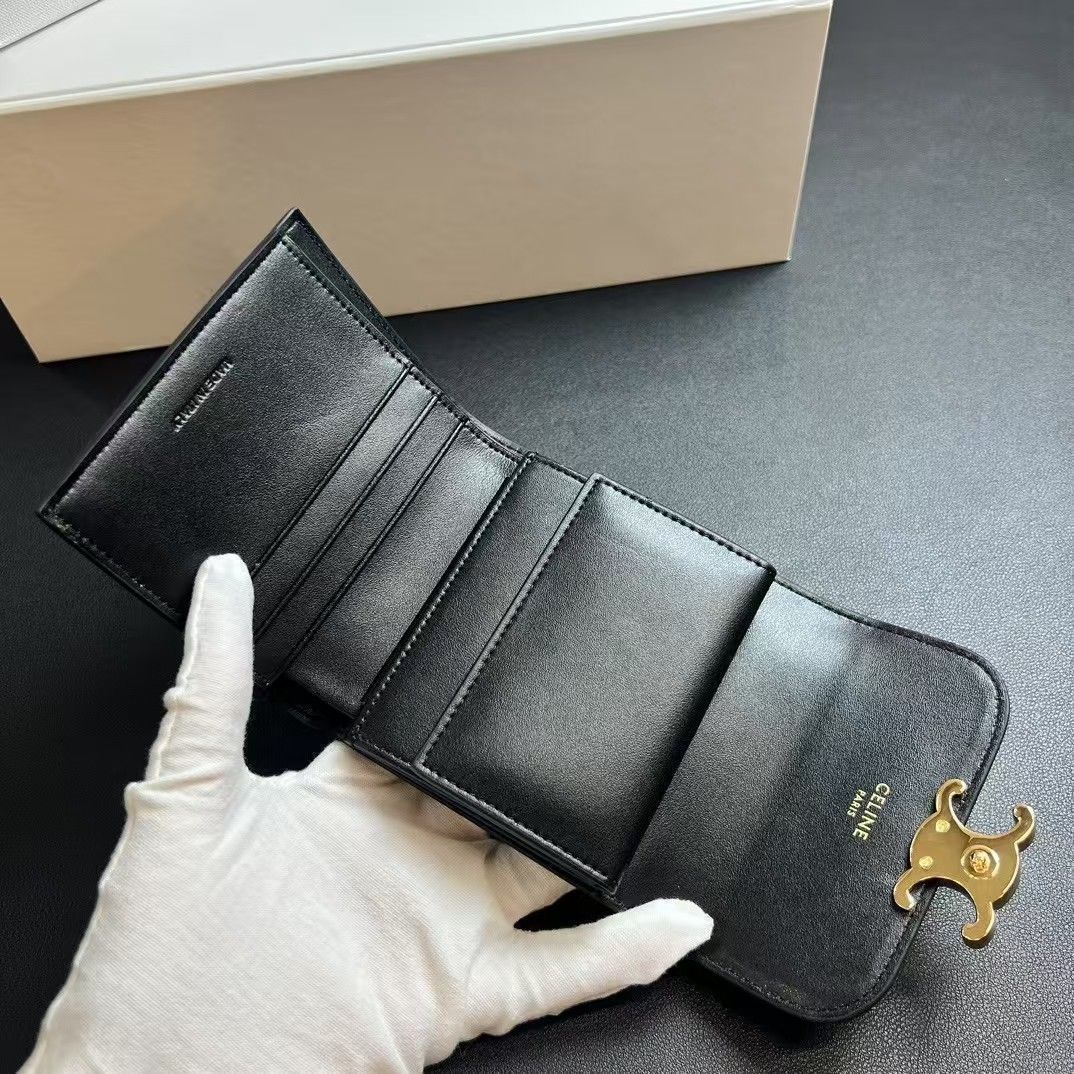 【最終値下げ】新品未使用CELINE財布 未使用品】最終値下げ CELINE セリーヌ ウォレット 長財布 小銭