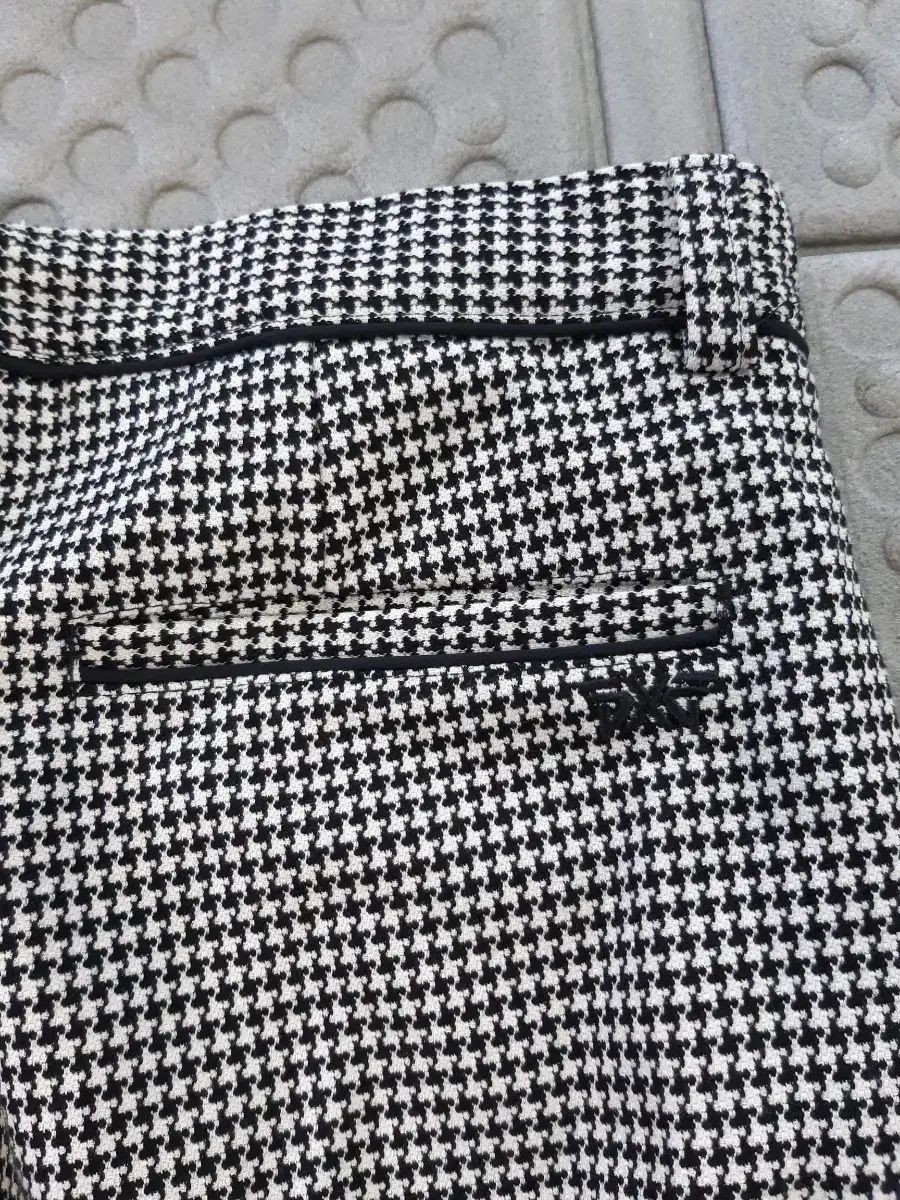 ハウンドトゥース CHECK