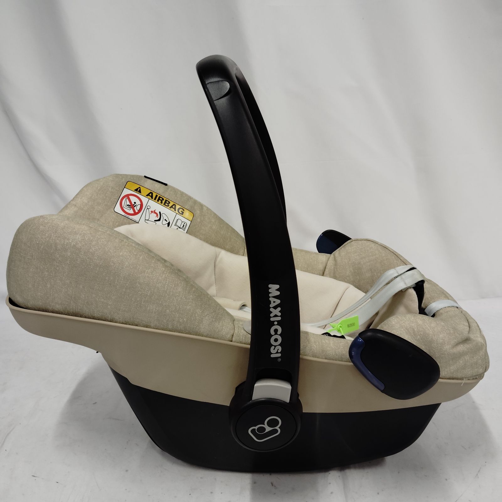 美品 マキシコシ ペブルプラス チャイルドシート ベージュ nomad