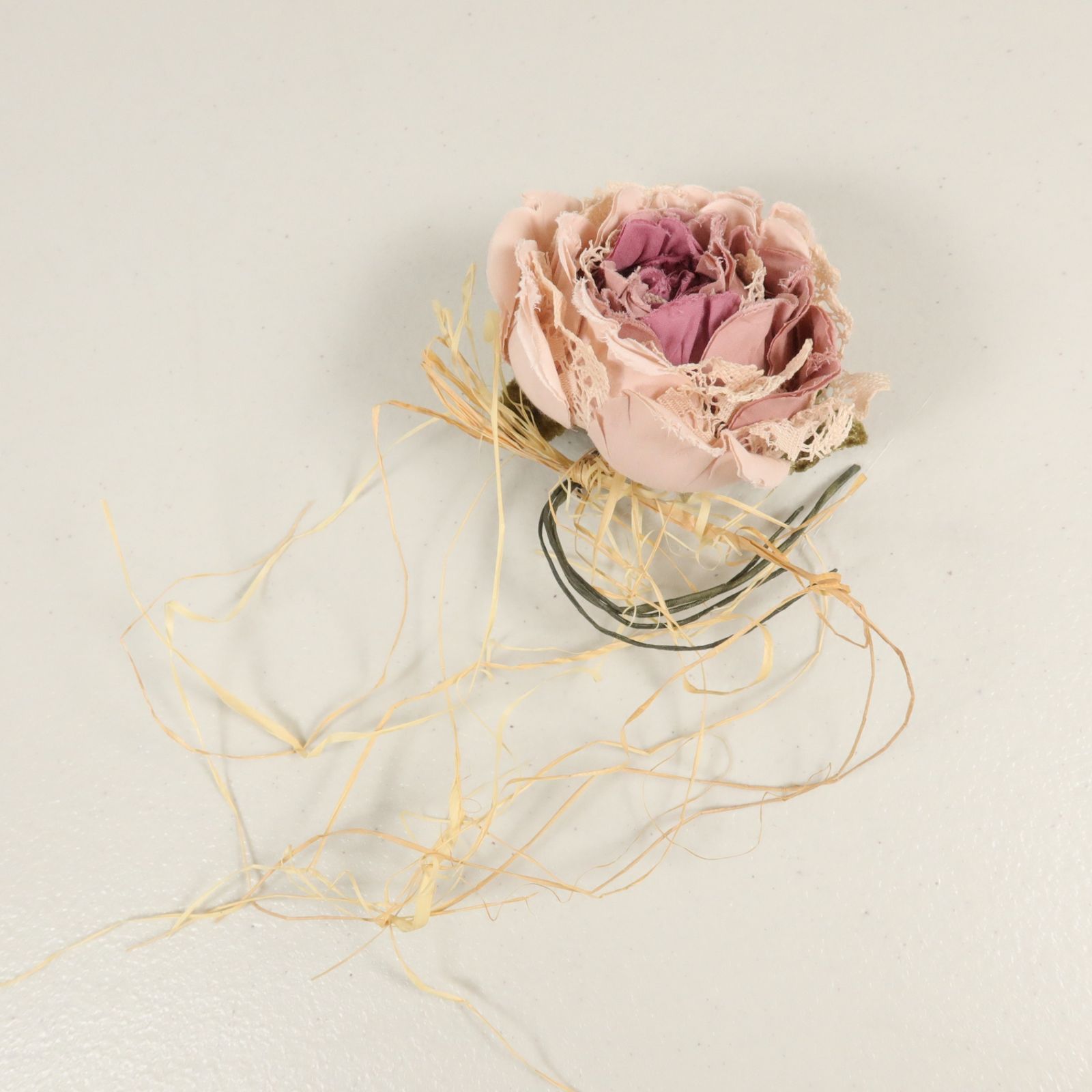 ピンクハウス系？☆コサージュ 薔薇バラモチーフ レース 藁付き