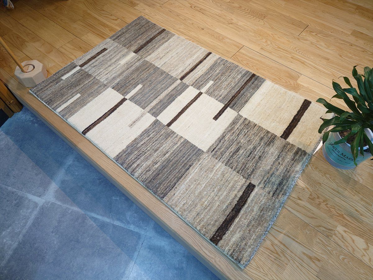 夏は涼しく冬は暖かいオーガニックラグ ガゼニラハット マット大 115x76㎝ 無染め P202