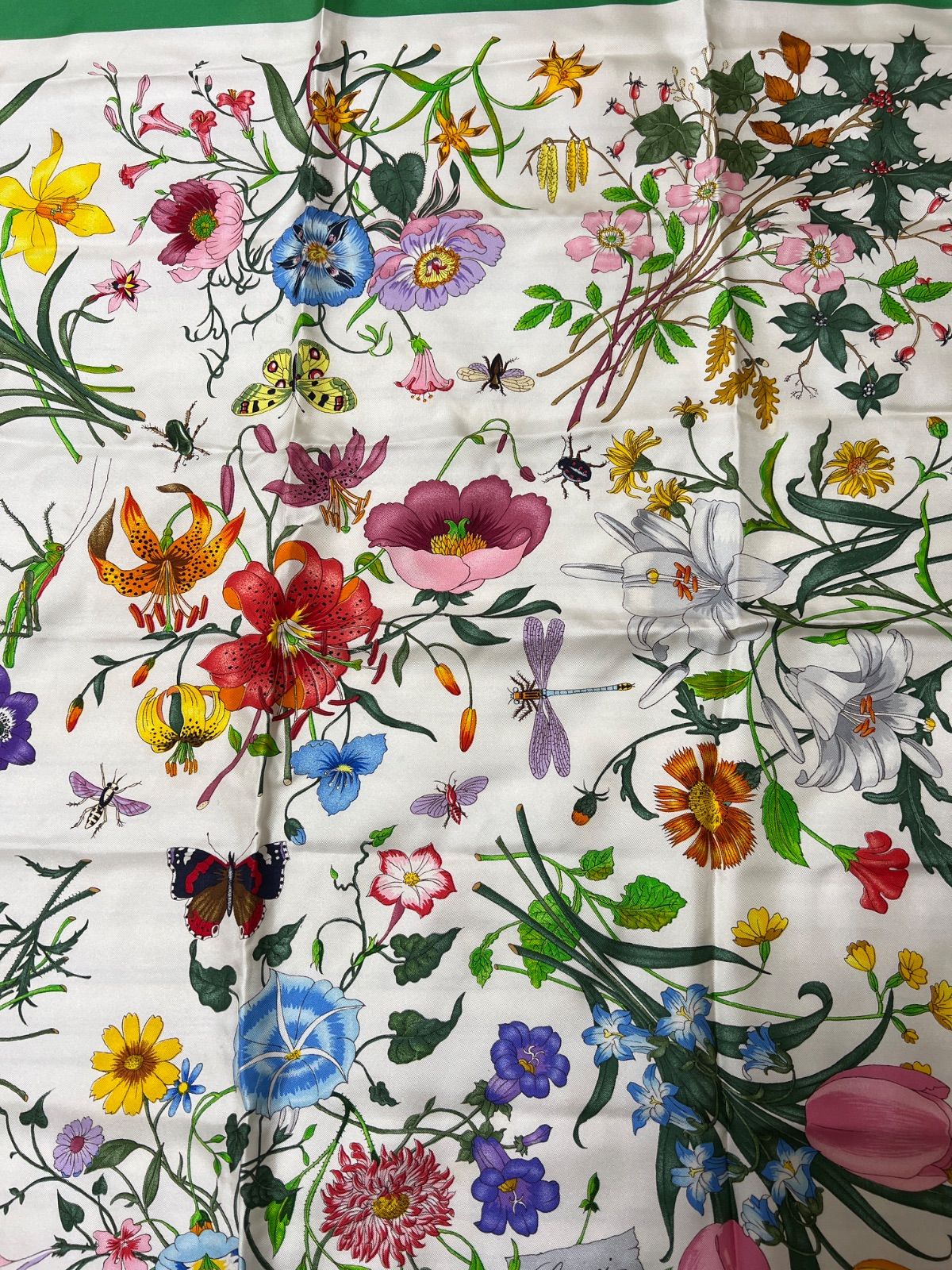GUCCI グッチ フラワー 花柄 昆虫柄 大判 スカーフ ストール