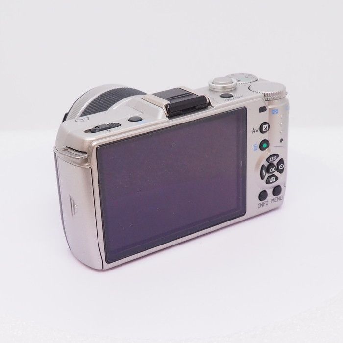 PENTAX ペンタックス Q7 ズームレンズキット シルバー シャッター回数僅少