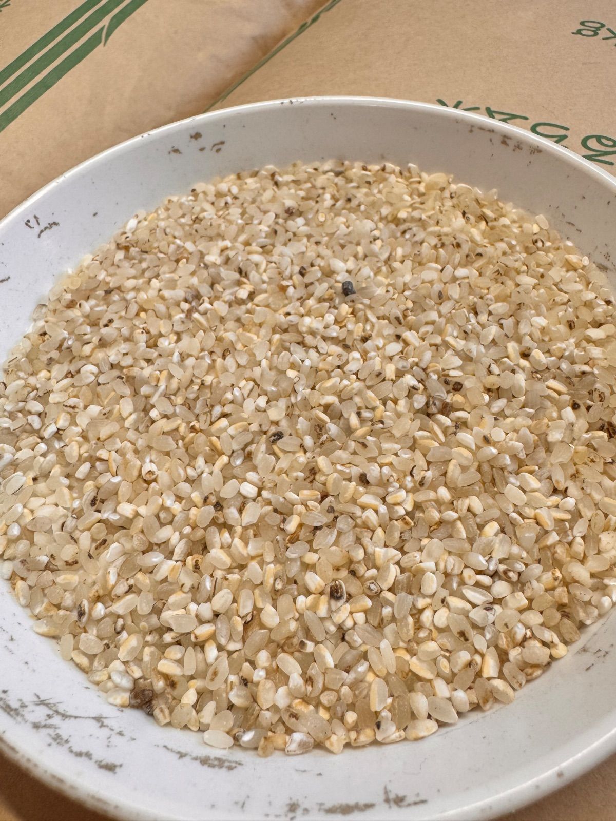 やけ米 24kg 鶏飼料 野鳥の餌に使えるお米 くず米 20kg 米・雑穀 鳥の餌 飼料 ヤケ米の通販 by ☆kome-life