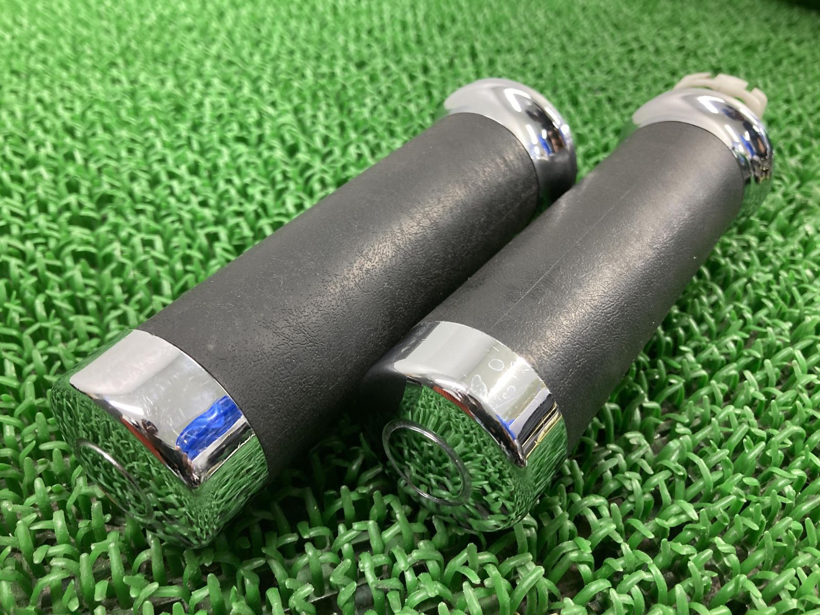 シャドウスラッシャー400 ハンドルグリップ 左右 ホンダ 純正 中古