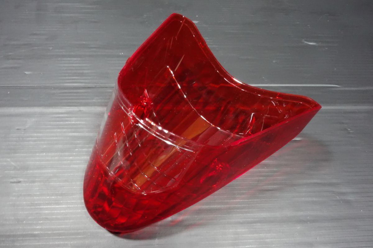 ？出品 テールレンズ 35712-42J00 スズキ 純正 レッツ CA4AA 新品 未