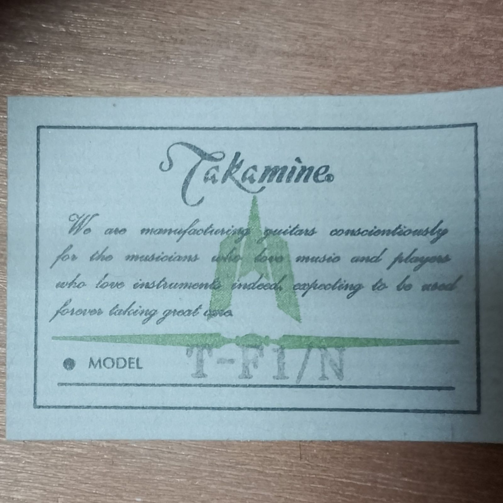 アコースティックギター 弦は