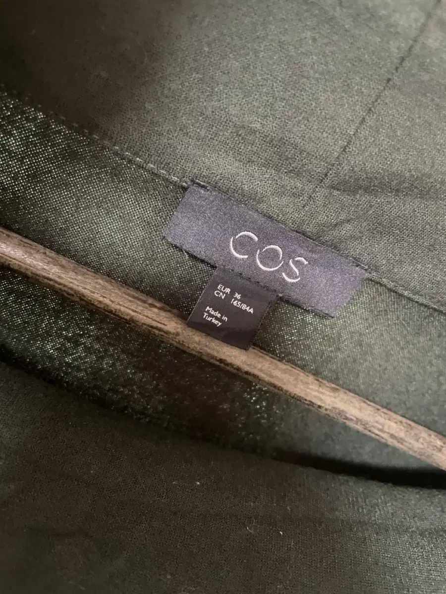 Cos ウール トーンダウン カーキ ワンピース