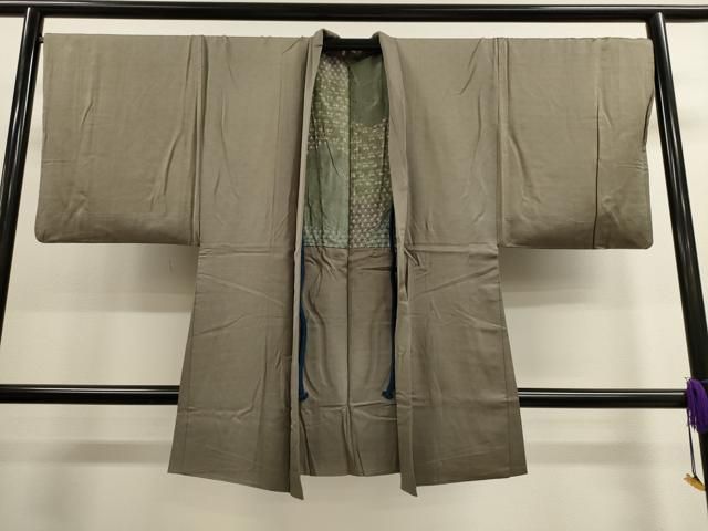 平和屋着物男性　長羽織　青海波地紋　茶鼠色　正絹　逸品　CAAK3810dy