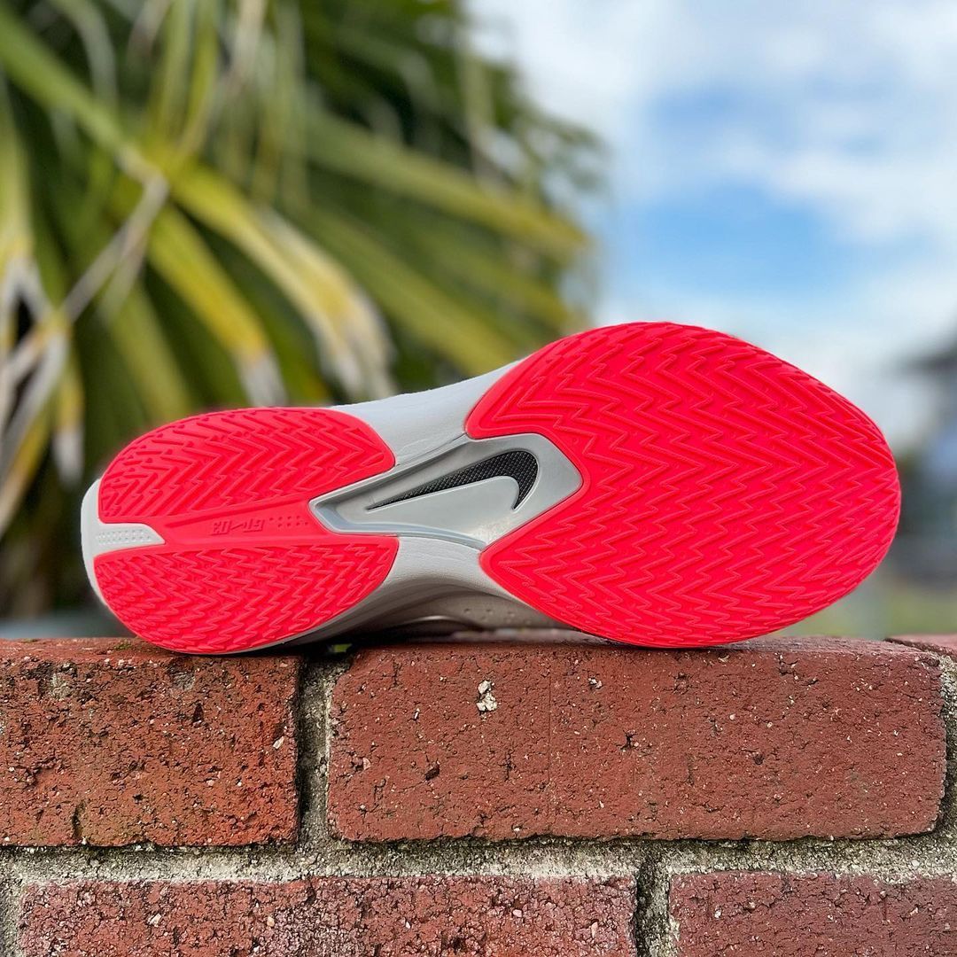 新品 NIKE AIR ZOOM G.T. CUT3 白赤 32cm Nike Air Zoom G.T. Cut - 0€ | DV2913-101 | TheStreets.lt