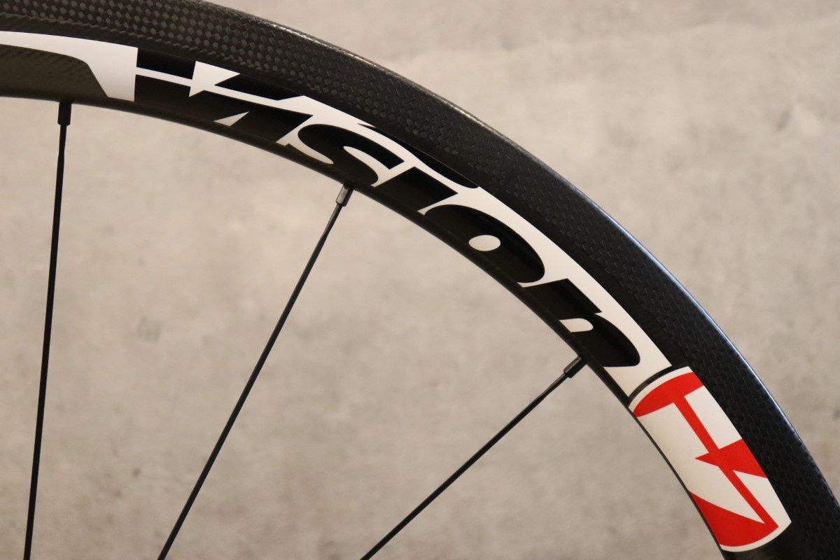 新品ステッカー付 Vision metron40 rim カーボンホイール 新品ステッカー付 Vision metron40 rim カーボンホイール