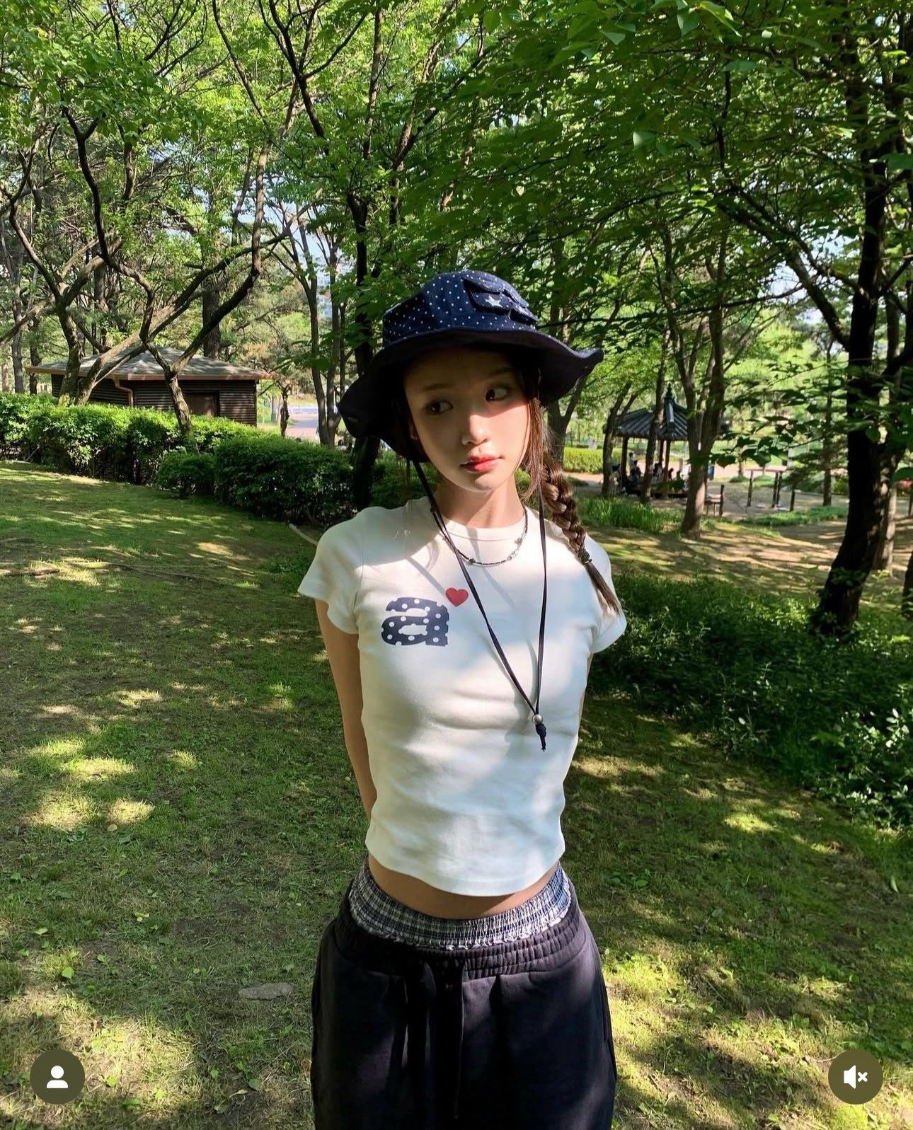★AEAE★ DOT SMALL LETTER TEE 3Color ★韓国大人気★ org.jpg