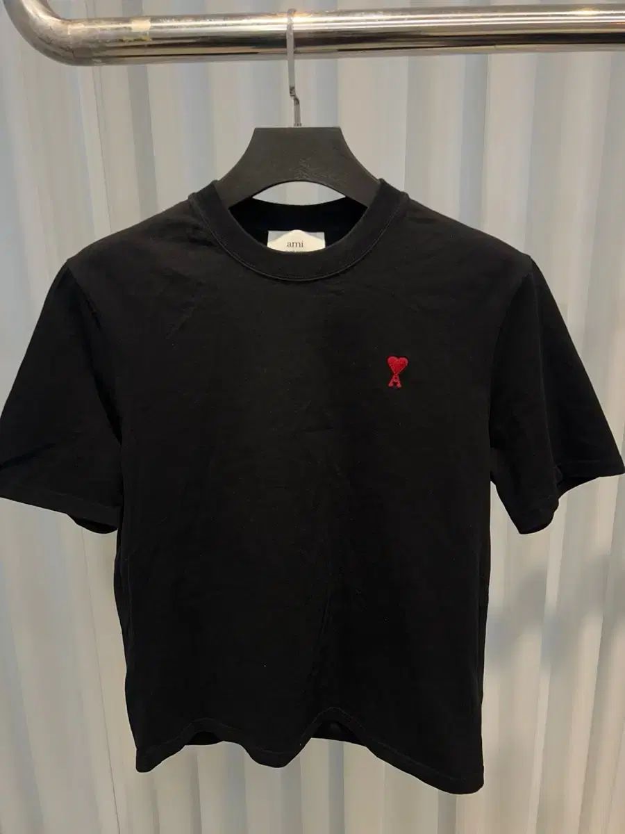 XS ） ami(アミ) スモールロゴ 半袖Tシャツ 黒