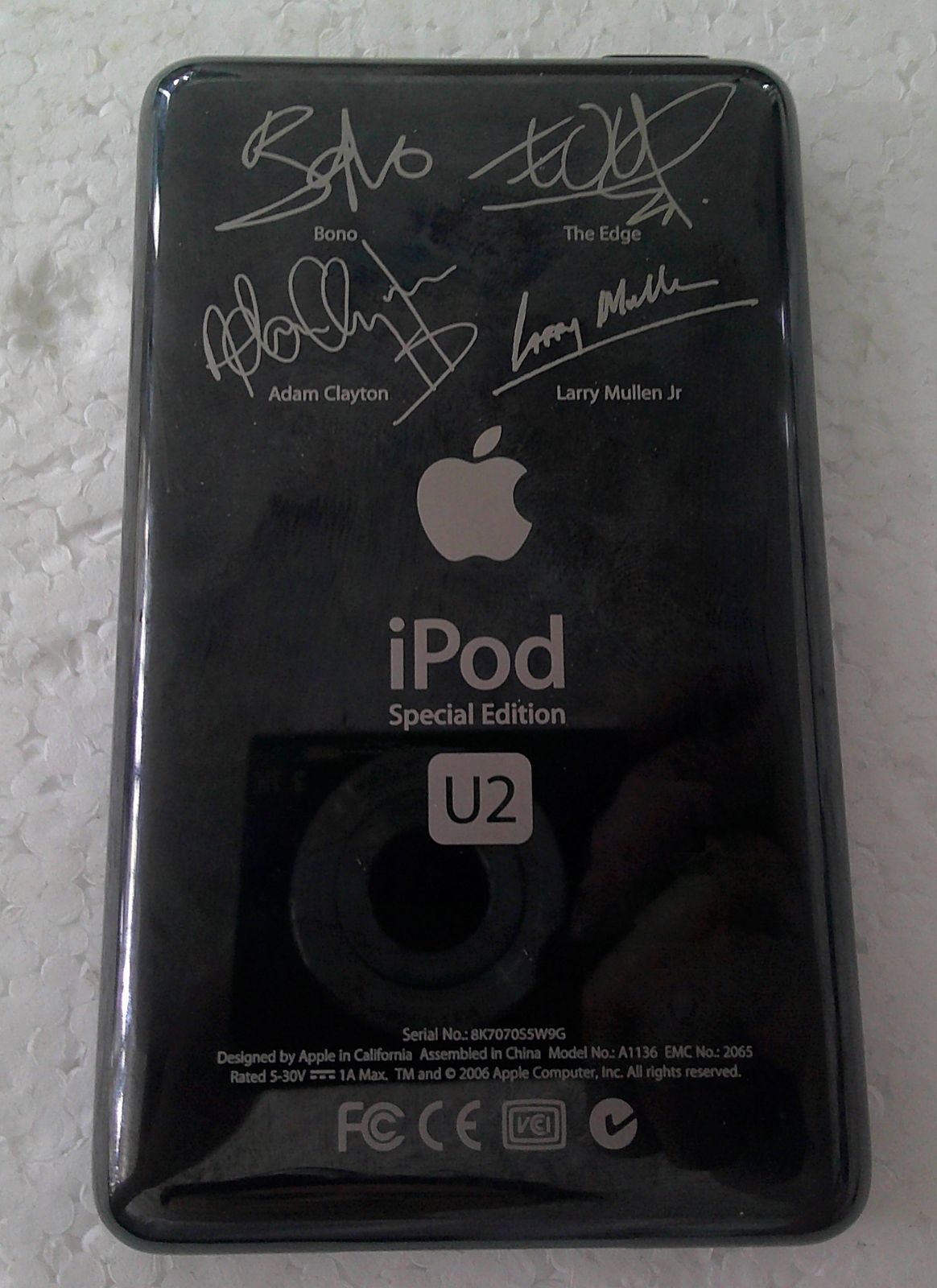 iPod U2 Special Edition 第5世代 30GB MA664J iPod U2 Special Edition 30GB MA664J/A 通販 -Macパラダイス-