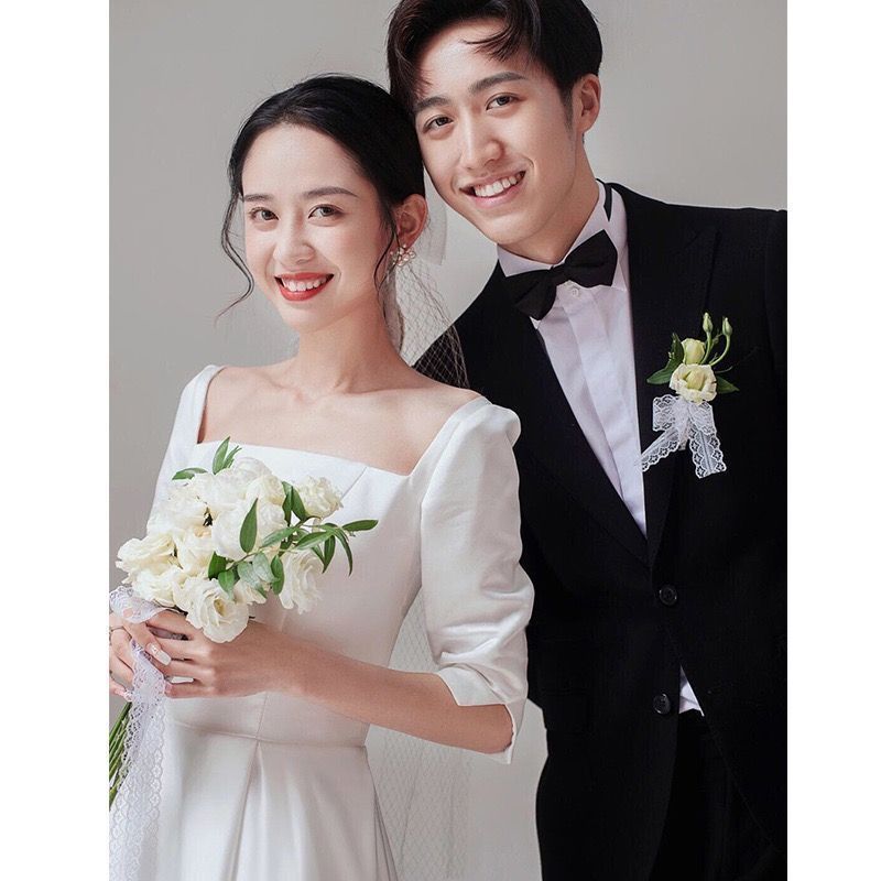 ウェディングドレスです