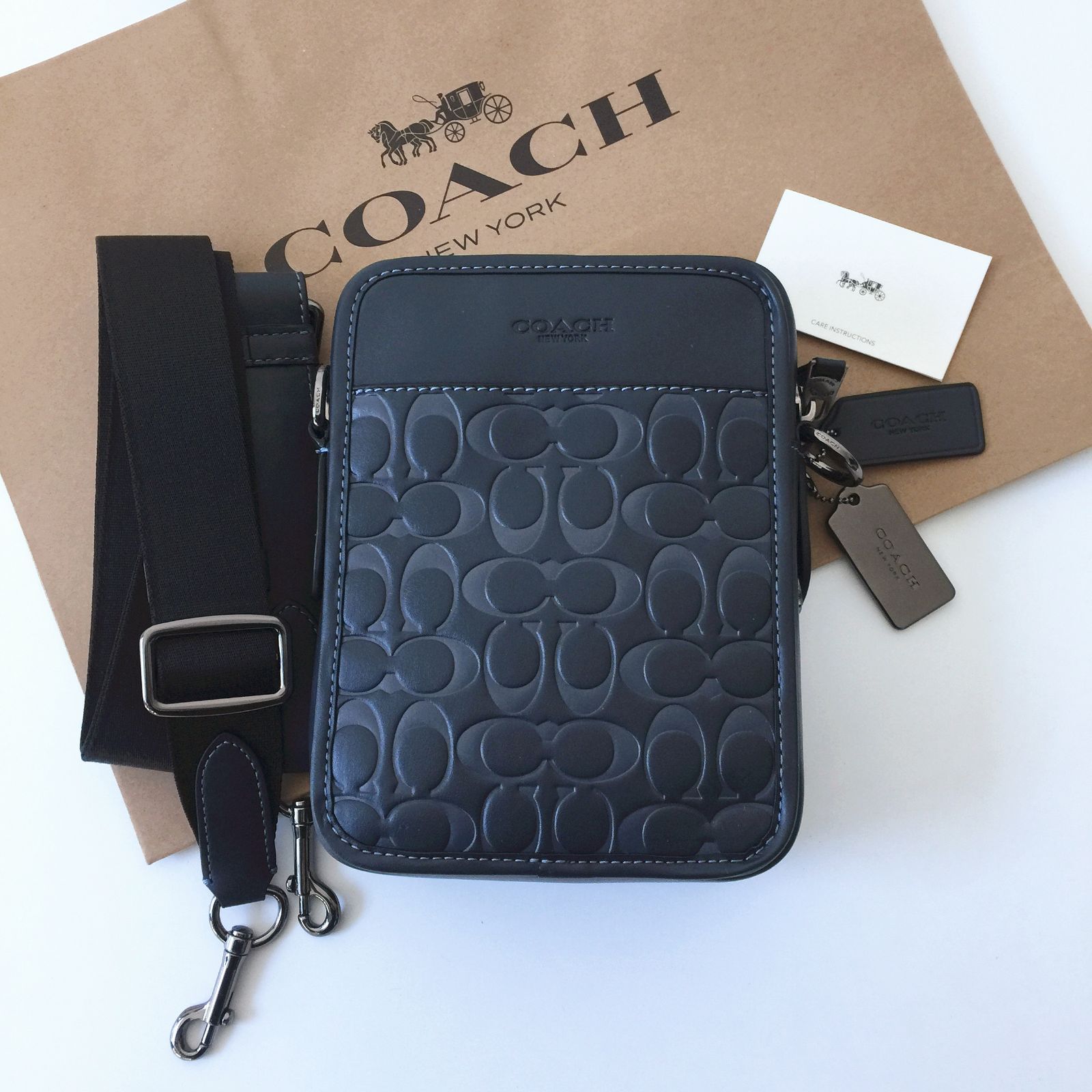 セール中】COACH コーチバッグ CJ670 ミッドナイトネイビー