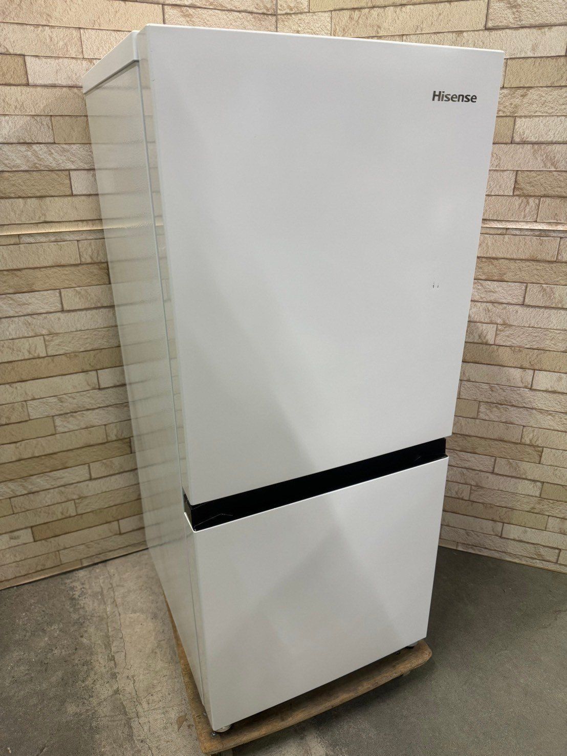 大阪送料無料★3か月保障付き★冷蔵庫★2023年★HR-D13E2W★R-354 大阪送料無料☆3か月保障付き☆冷蔵庫☆ハイセンス☆2ドア