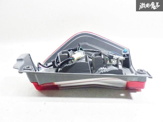 ♦︎ダイハツ♦︎タントLA600S左純正テール♦︎点灯確認済み♦︎ 点灯OK！】ダイハツ純正 LA600S タント テールライト