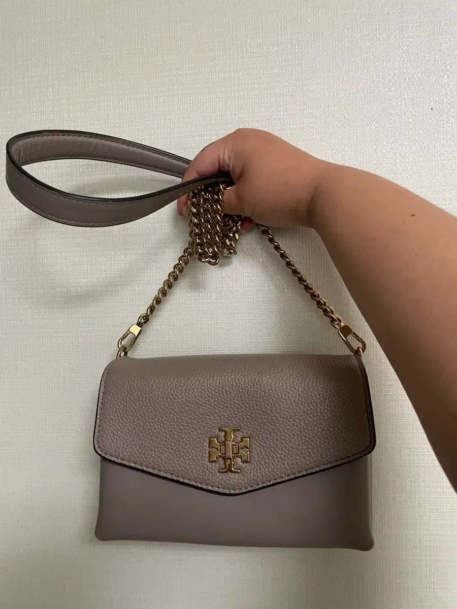 Tory Burch トリーバーチ クロスバッグ