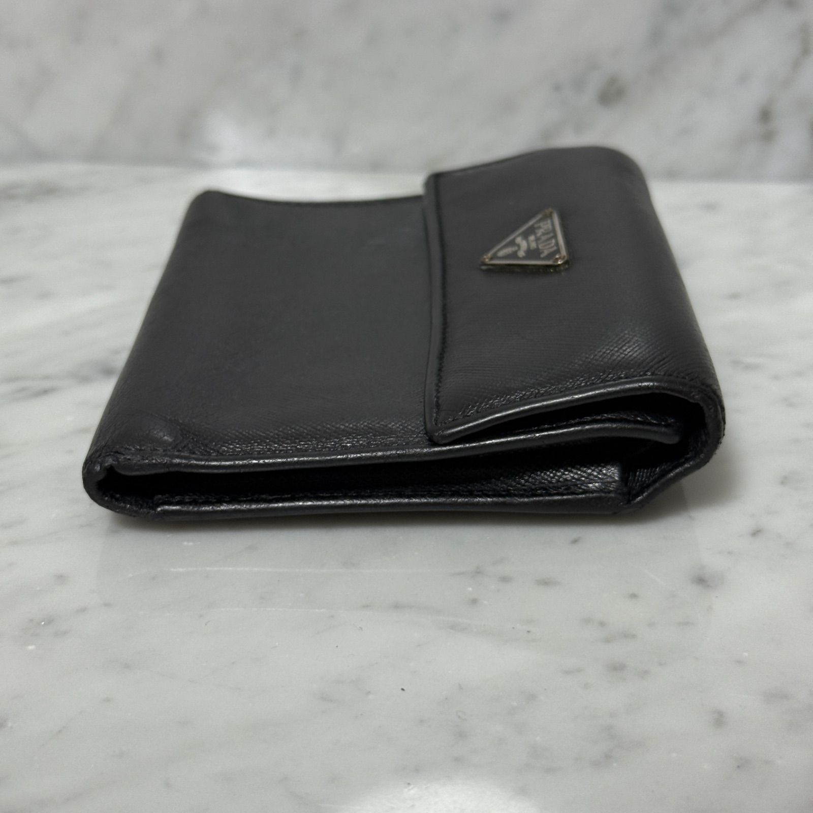 サフィアーノ 本革