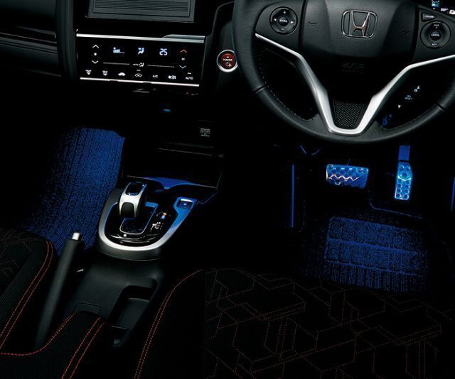 HONDA ホンダ FIT フィット ホンダ純正 フットライト【 2014.12～次