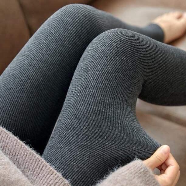 ウールのレギンスの女は秋と冬にカシミヤを足して厚くする 秋と冬のウールを加えて厚くやせて高い腰を見せます螺紋の羊の脂