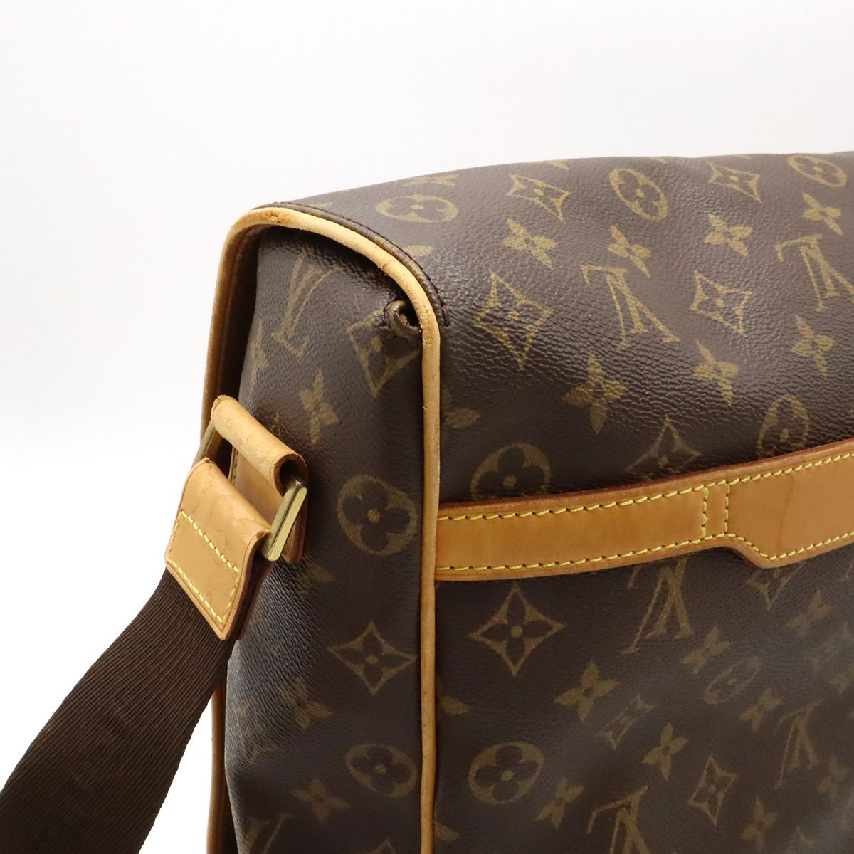 LOUIS VUITTON ルイ ヴィトン モノグラム アベス ショルダー